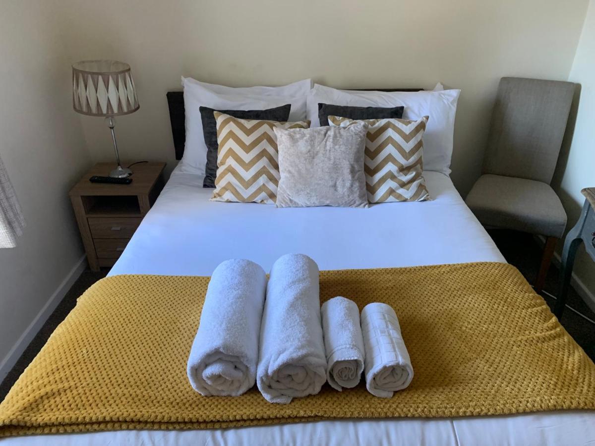 The Globe 3* Penrith